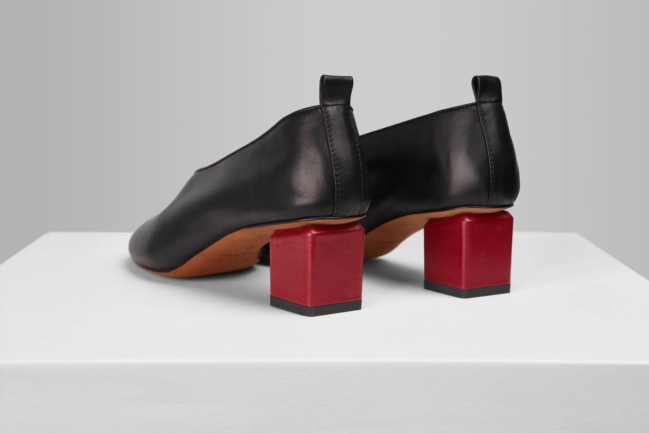 Mildred Classic in Nero Rosso