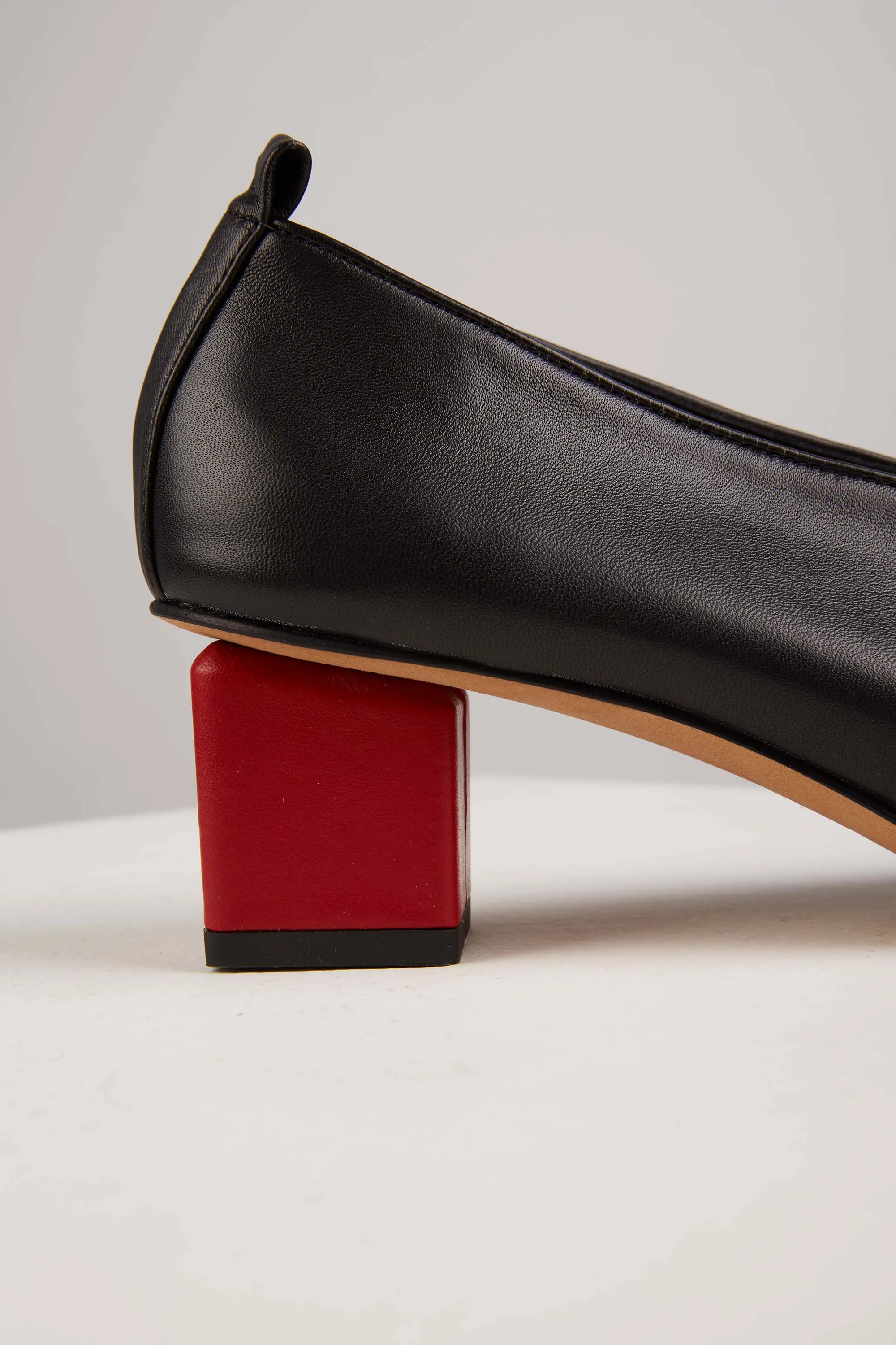 Mildred Classic in Nero Rosso