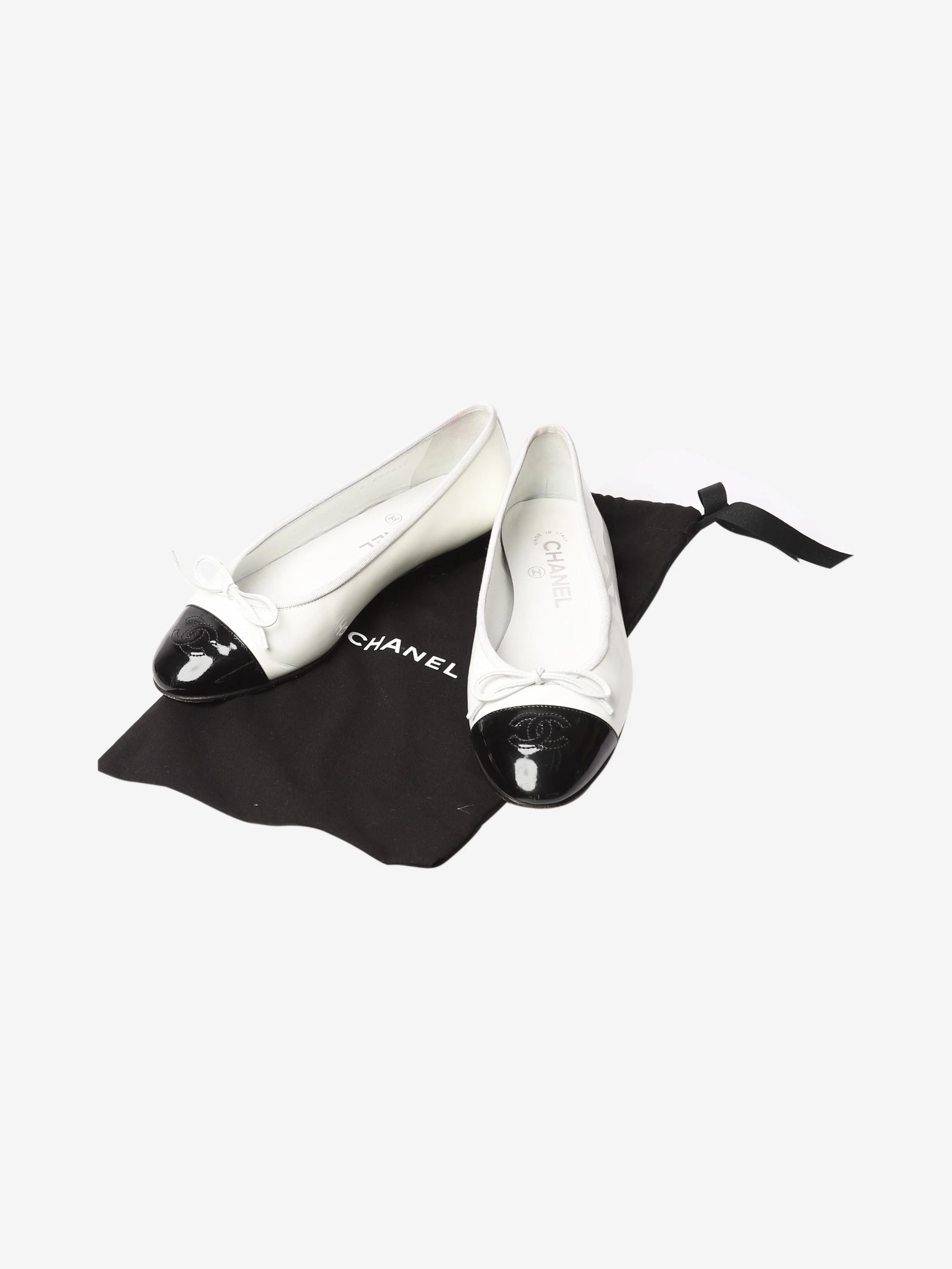White patent leather ballet flats - size EU 37